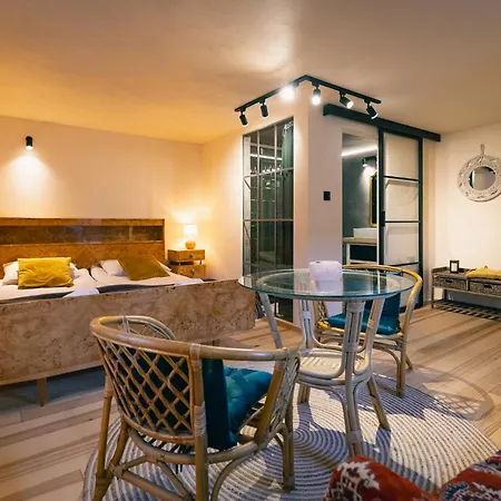 Turkusowa Wyspa Farm stay