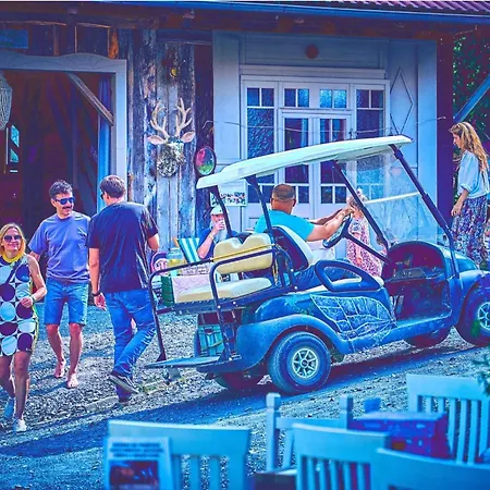 Turkusowa Wyspa Farm stay *